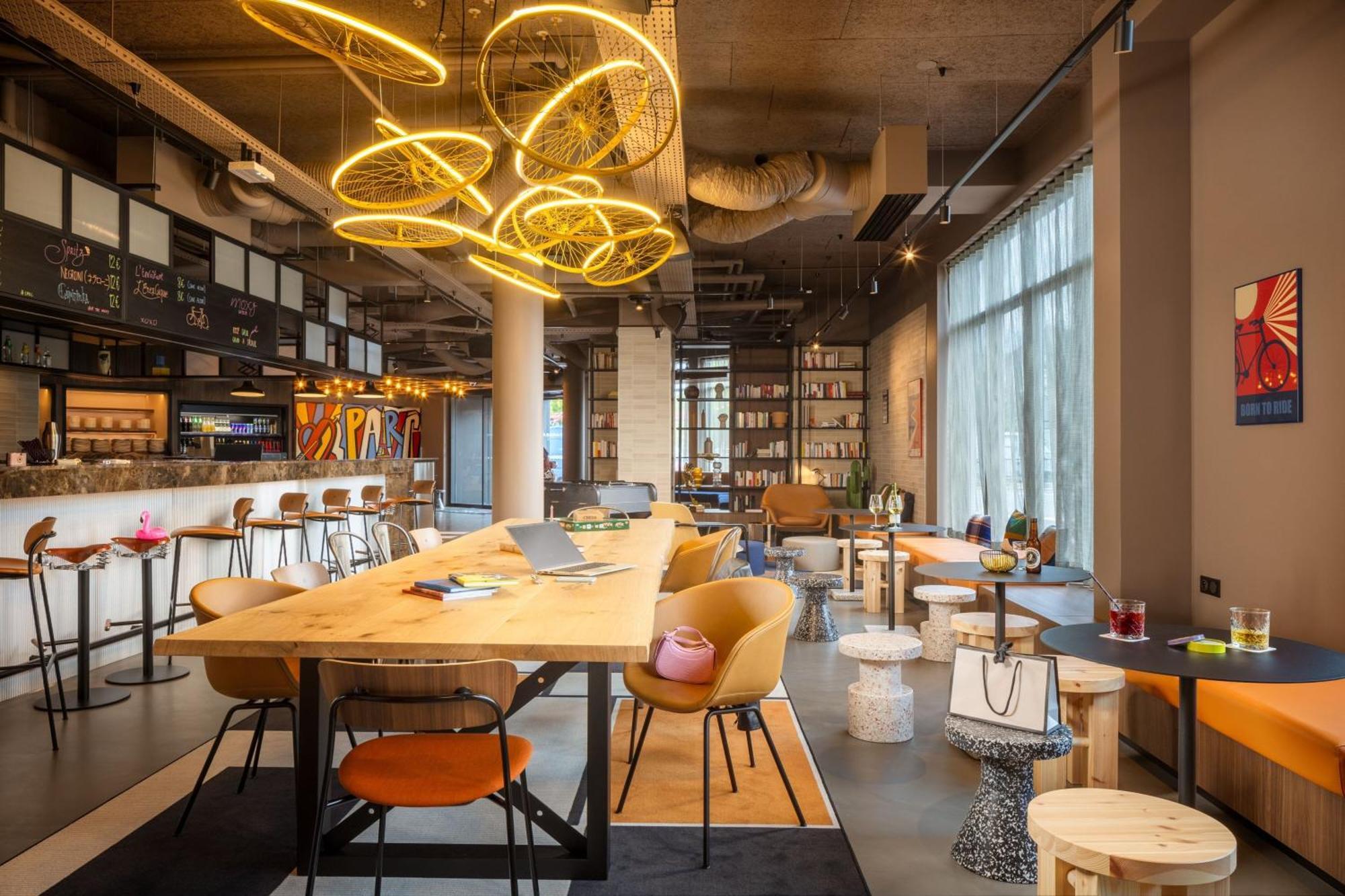Moxy Paris Clamart Eksteriør billede