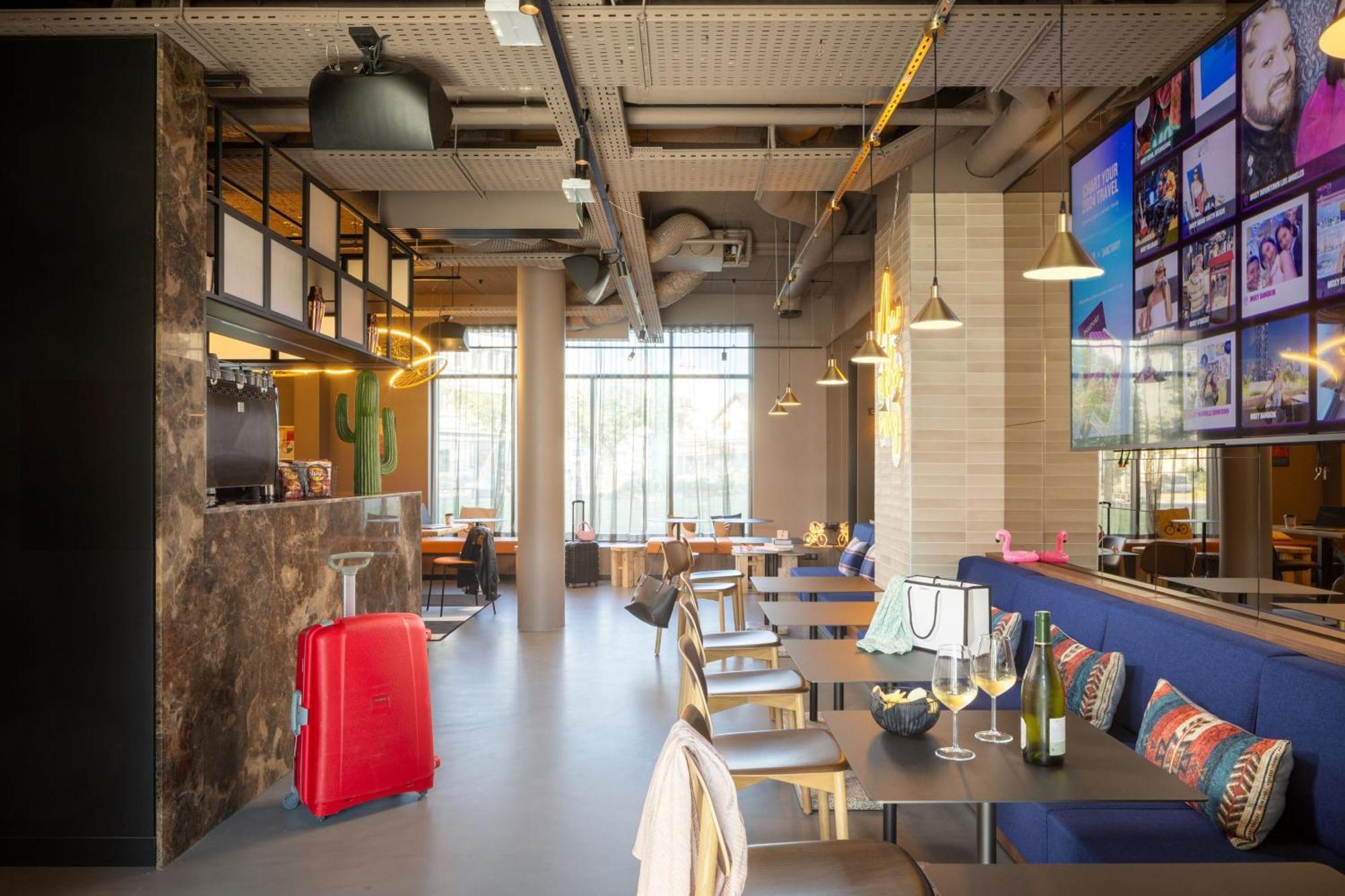 Moxy Paris Clamart Eksteriør billede