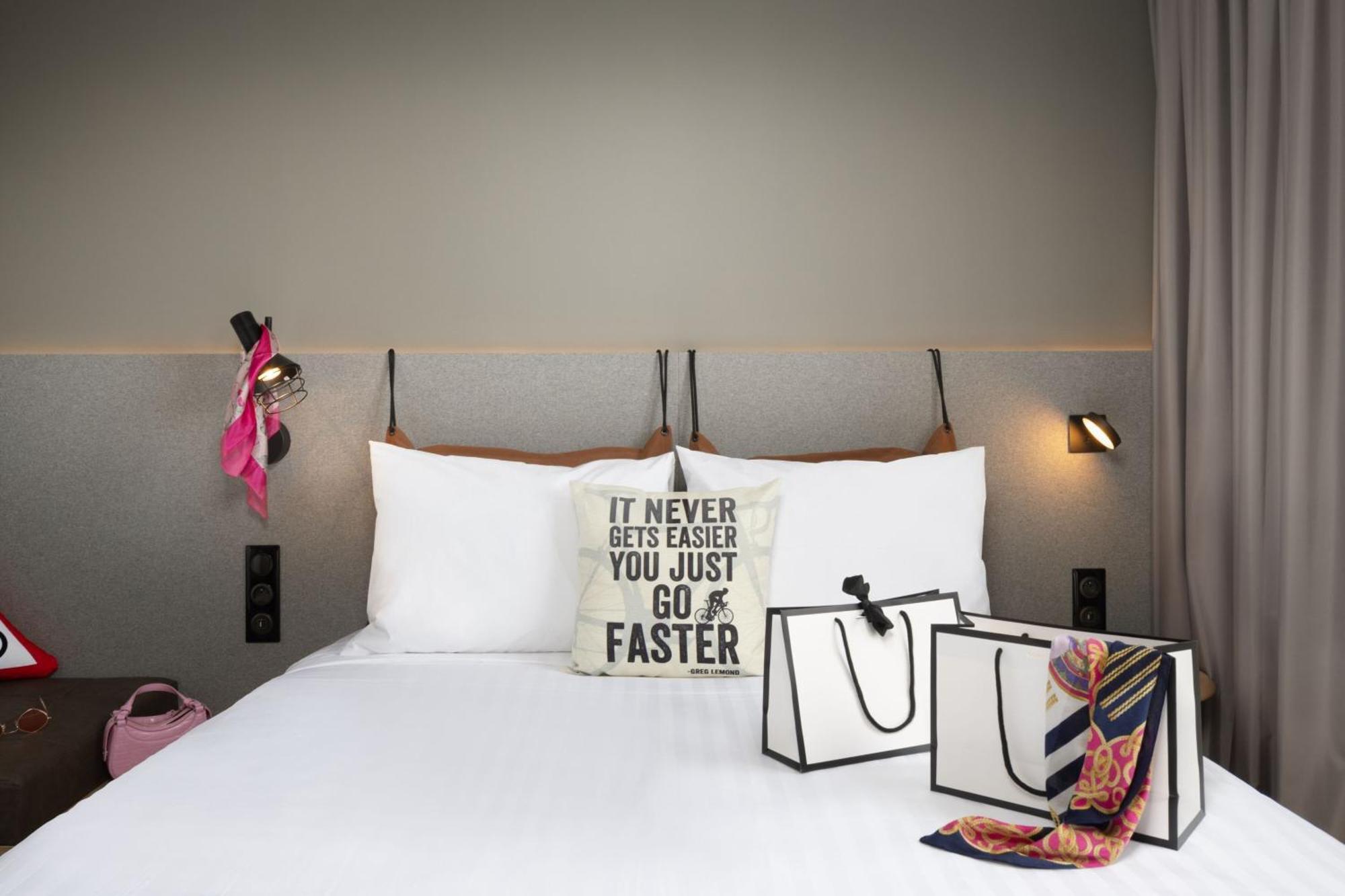 Moxy Paris Clamart Eksteriør billede