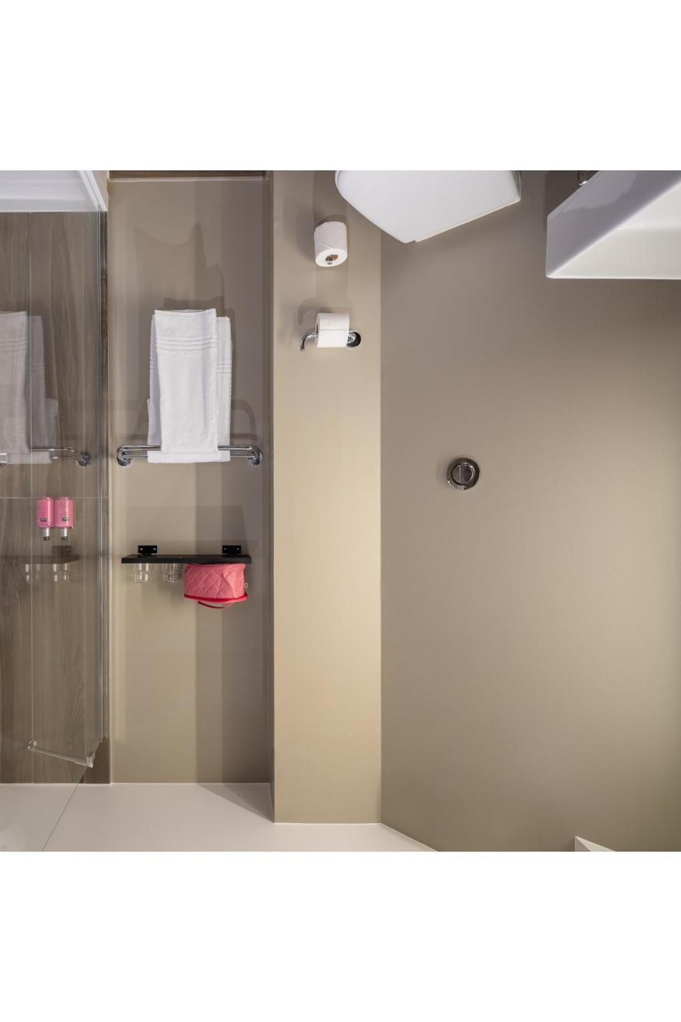 Moxy Paris Clamart Eksteriør billede
